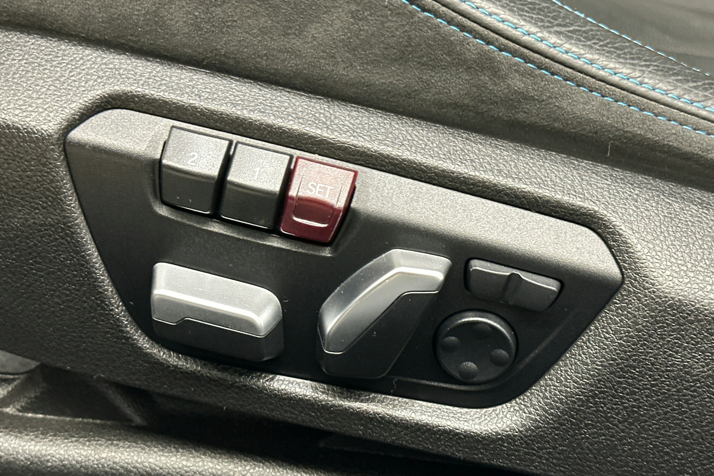 harmaa BMW M2 2019 kuva 29.