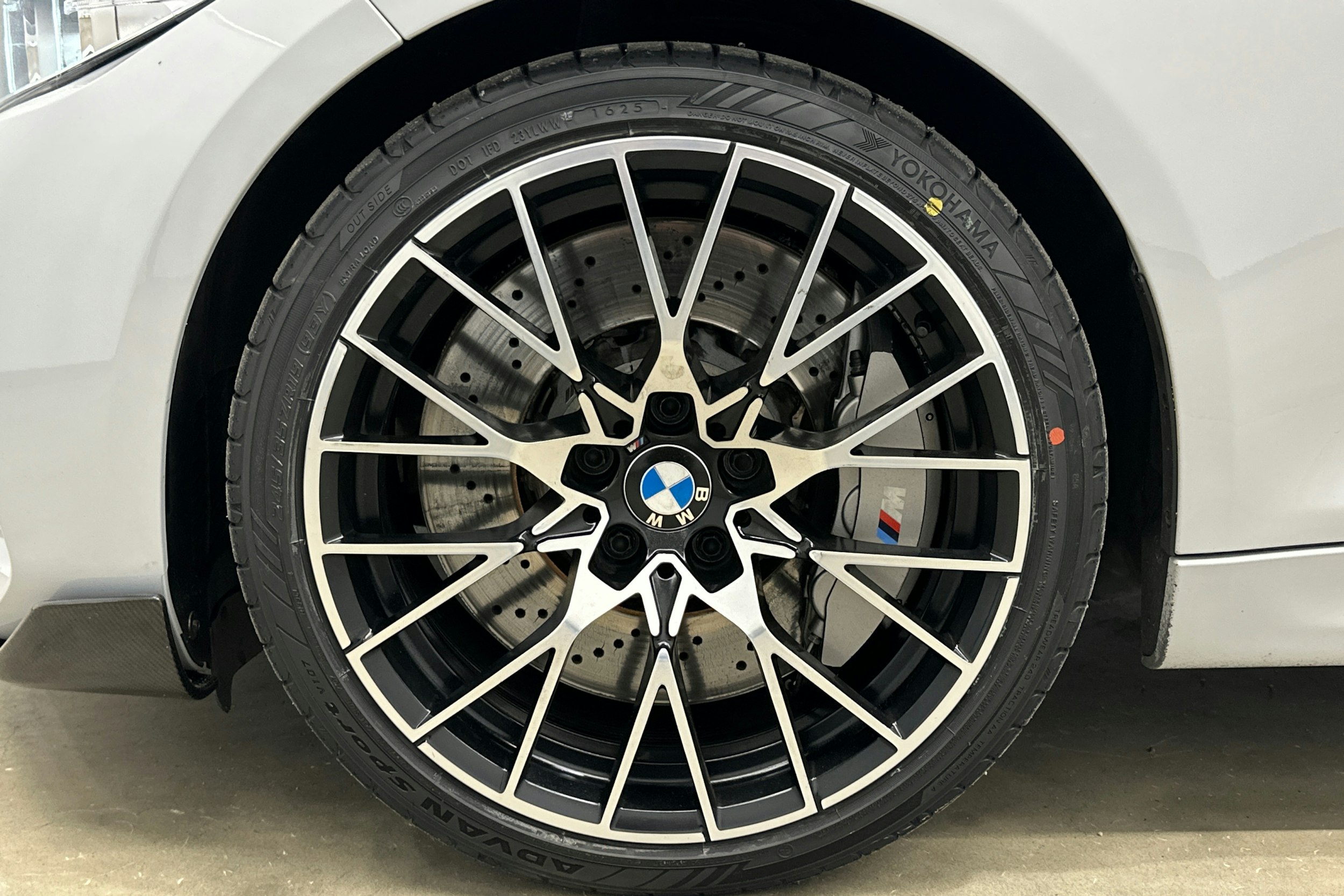 harmaa BMW M2 2019 kuva 30.
