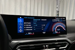 punainen BMW M2 2024 kuva 17.