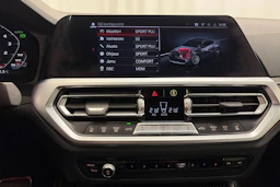 musta BMW M4 2022 kuva 24.