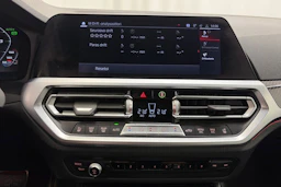 musta BMW M4 2022 kuva 25.
