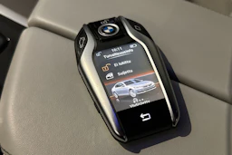 met. sininen BMW M5 2018 kuva 32.