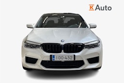 valkoinen BMW M5 2019 kuva 5.