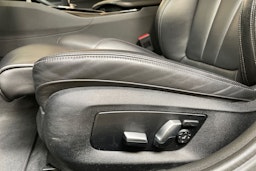 valkoinen BMW M5 2019 kuva 23.