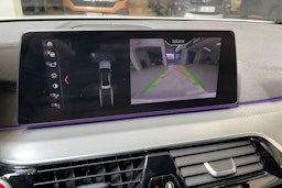 valkoinen BMW M5 2019 kuva 30.