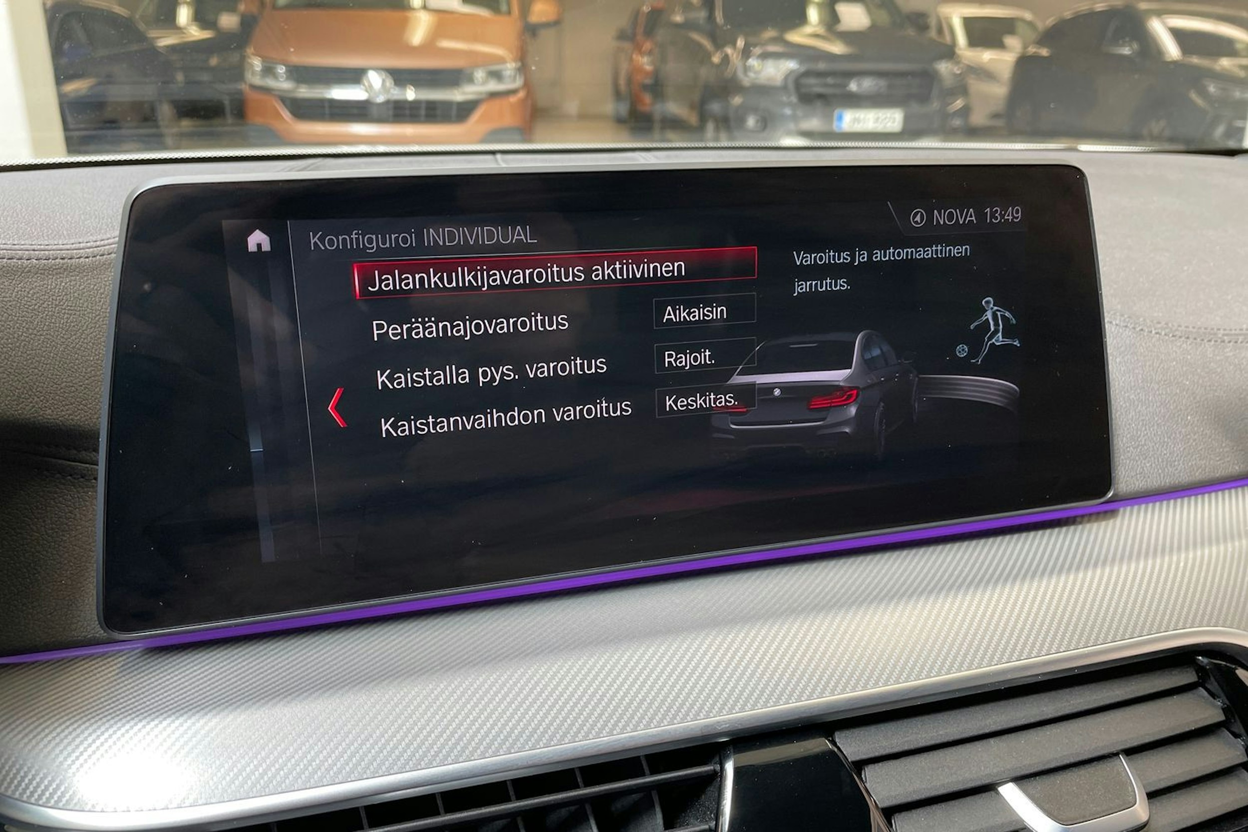valkoinen BMW M5 2019 kuva 32.