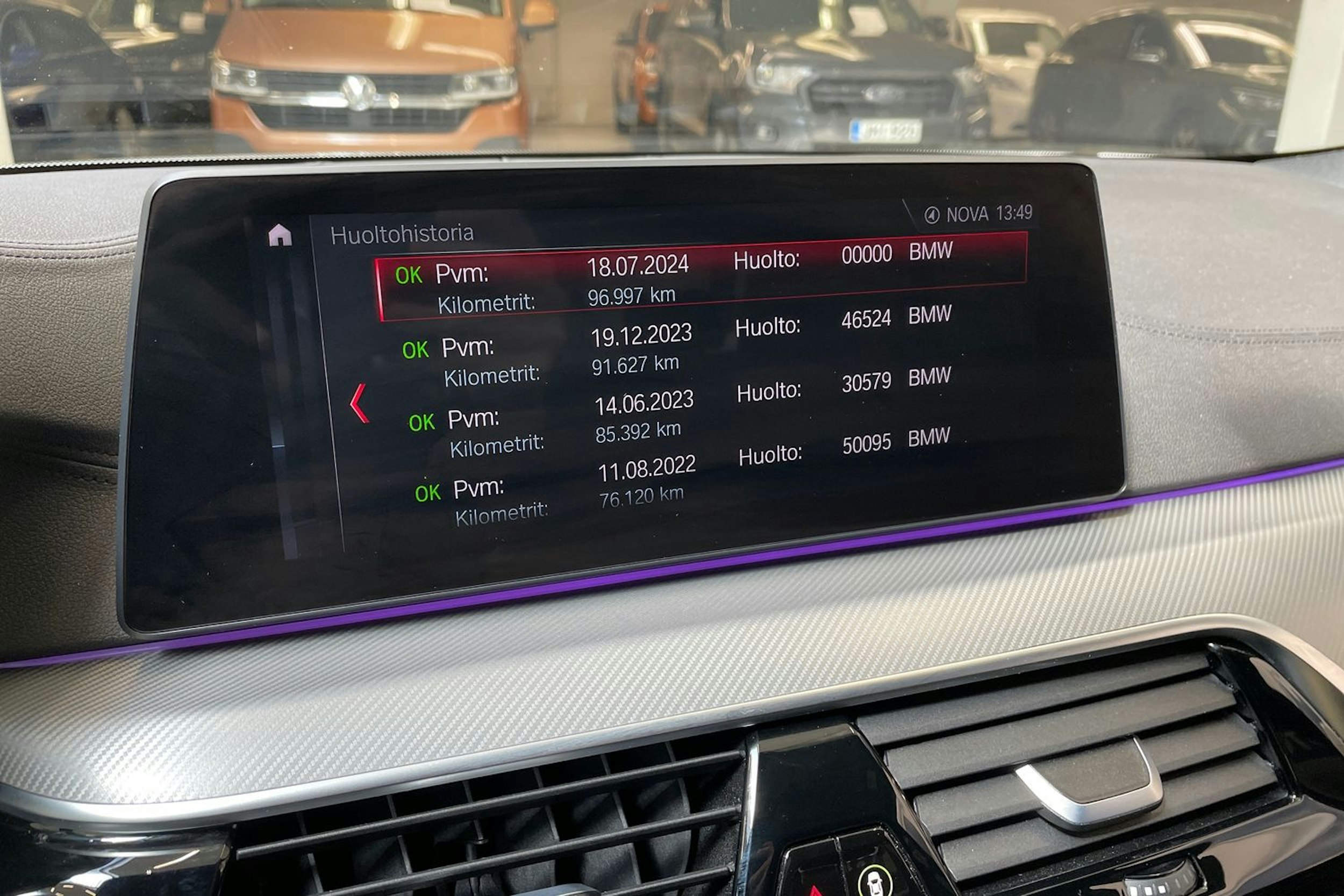 valkoinen BMW M5 2019 kuva 34.