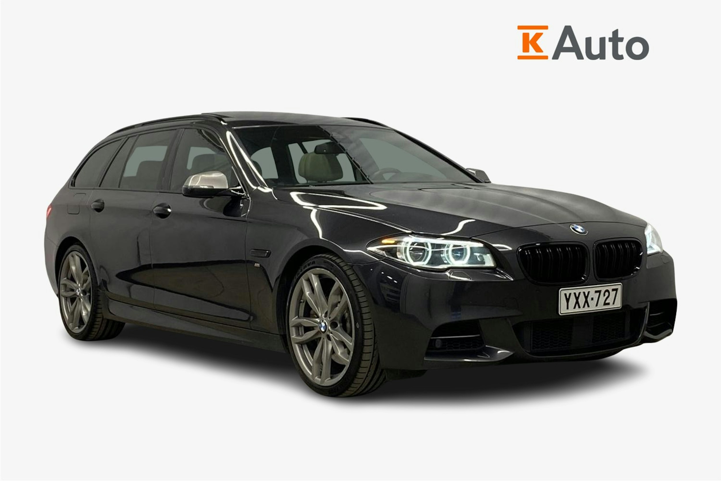 harmaa BMW M550 2014 kuva 1.