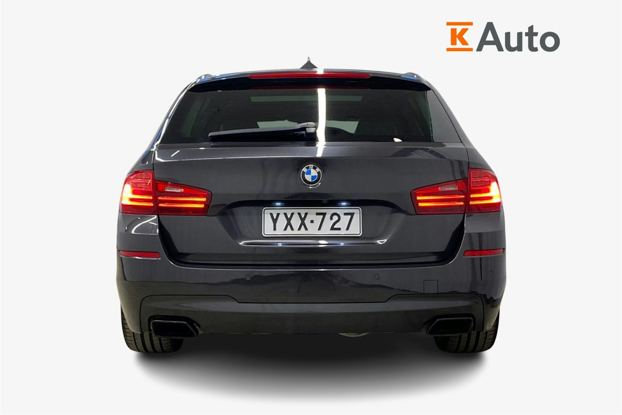 harmaa BMW M550 2014 kuva 3.