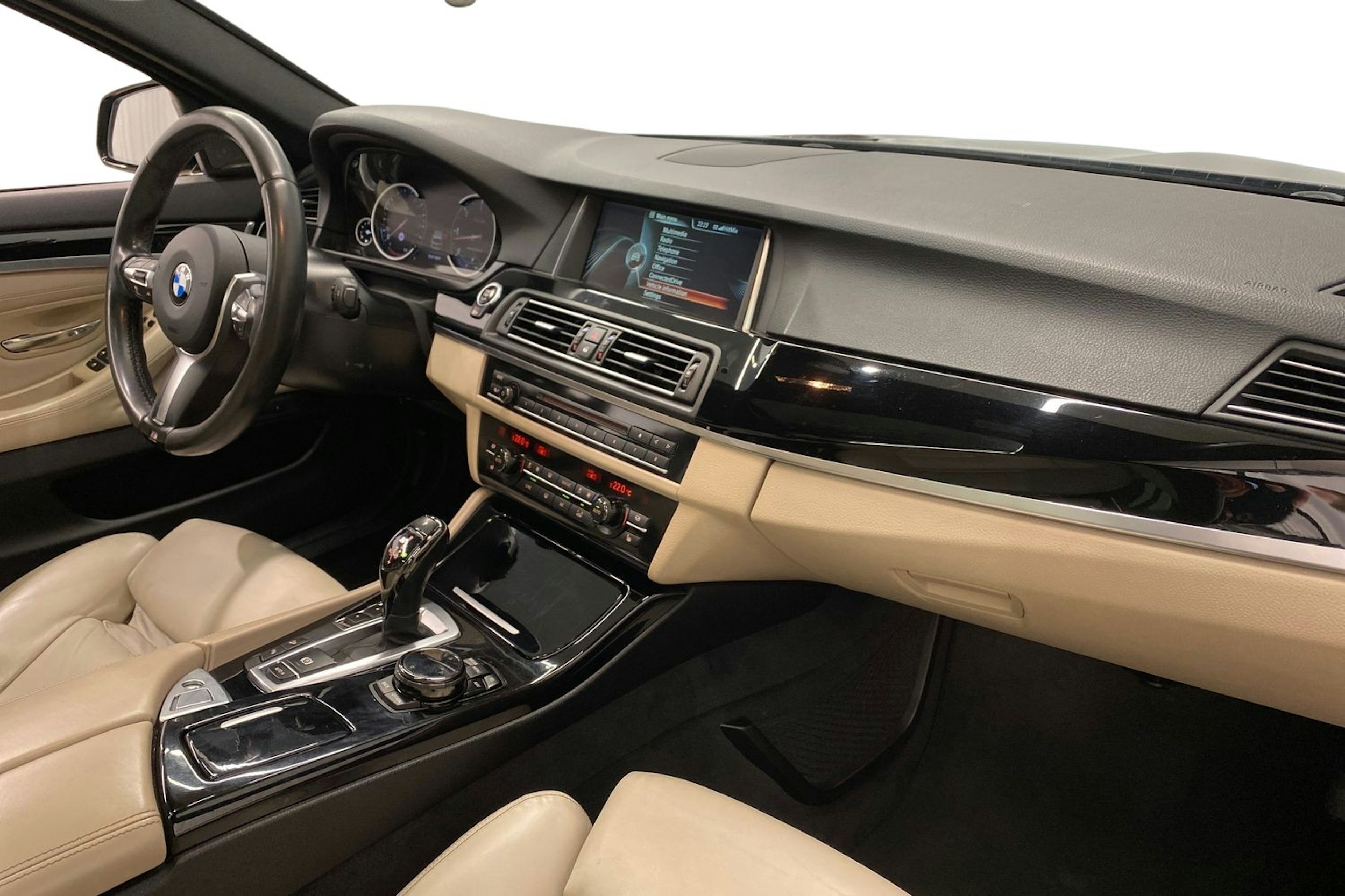 harmaa BMW M550 2014 kuva 9.