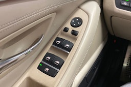 harmaa BMW M550 2014 kuva 16.