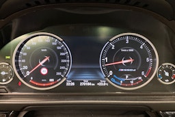 harmaa BMW M550 2014 kuva 20.