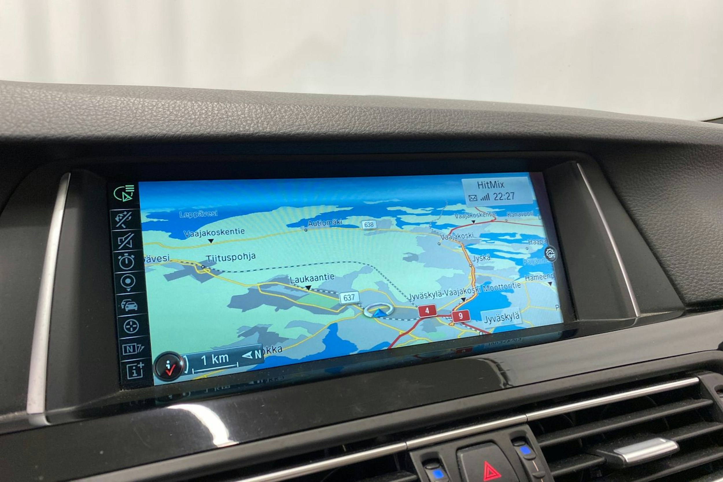 harmaa BMW M550 2014 kuva 22.