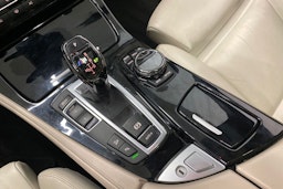 harmaa BMW M550 2014 kuva 26.