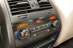 harmaa BMW M550 2014 kuva 32.