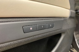 harmaa BMW M550 2014 kuva 34.