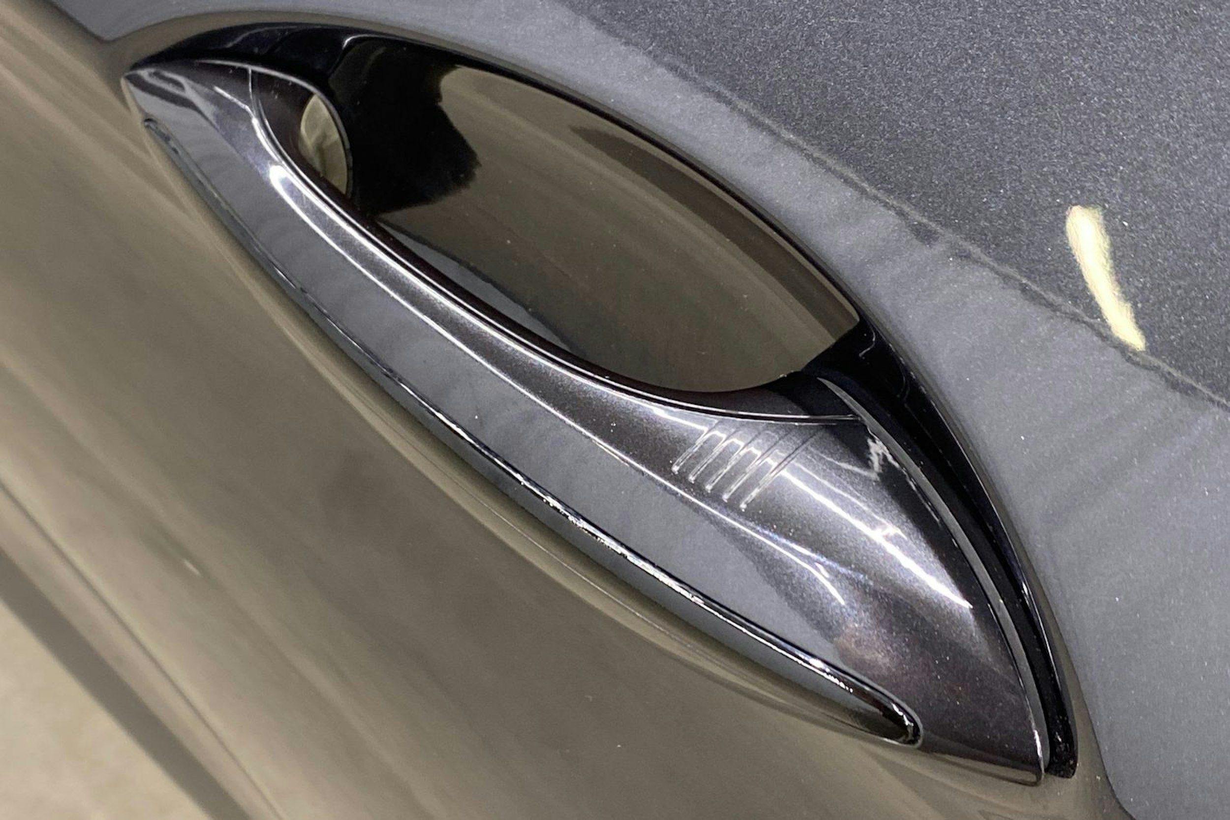 harmaa BMW M550 2014 kuva 38.