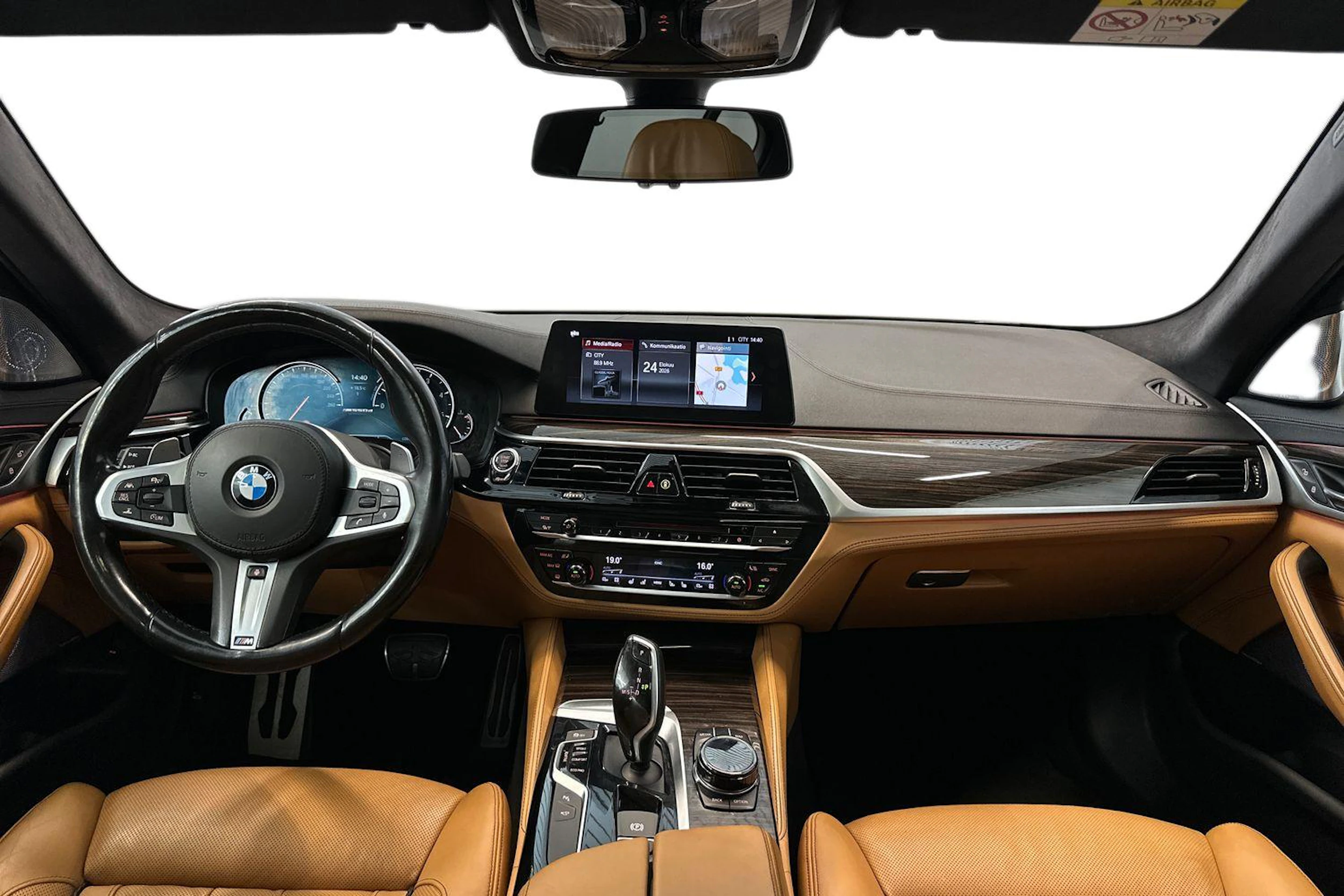 keltainen BMW M550 2017 kuva 9.