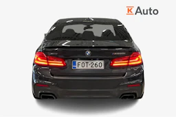 harmaa BMW M550i 2017 kuva 3.