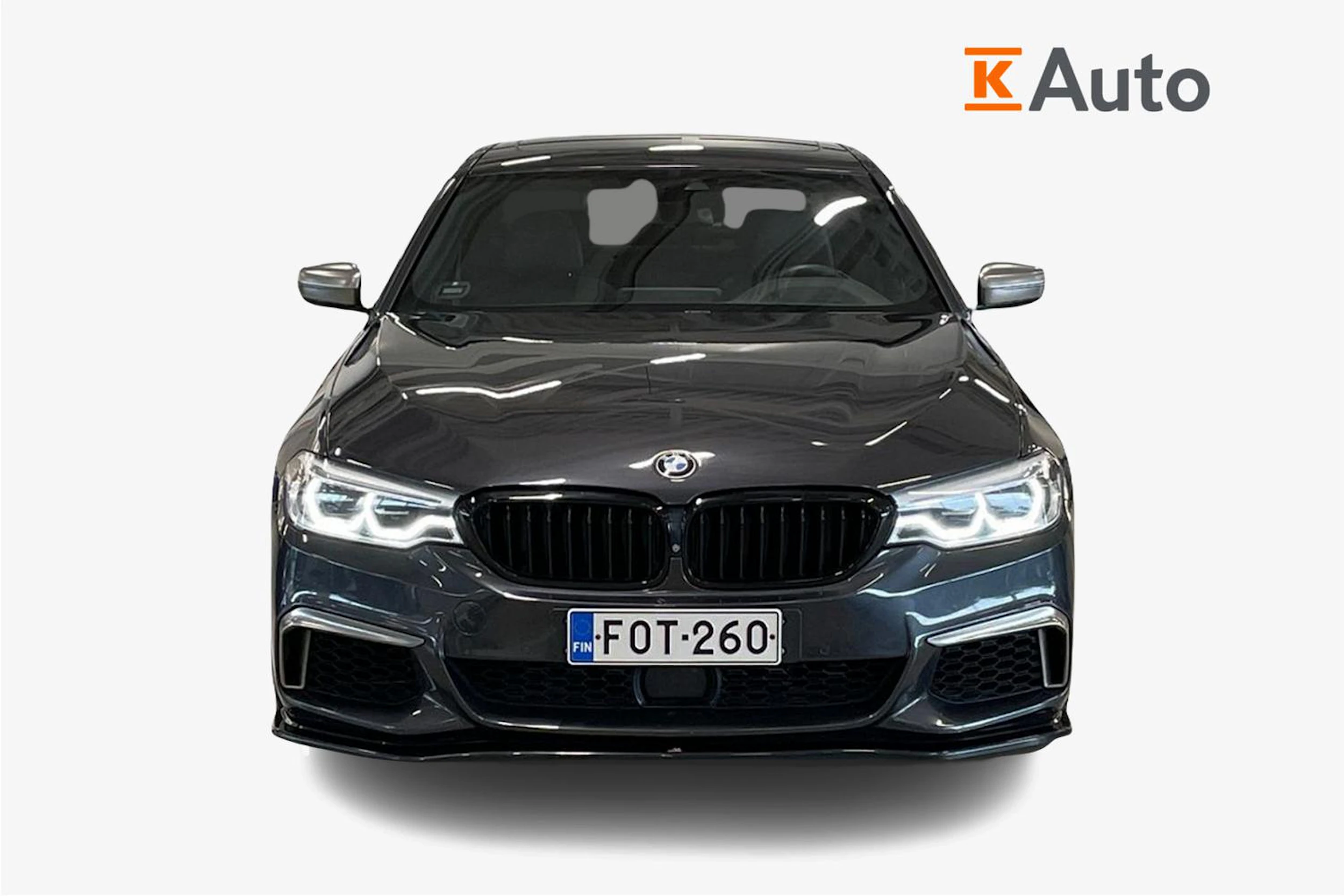 harmaa BMW M550i 2017 kuva 4.