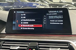 harmaa BMW M550i 2017 kuva 19.