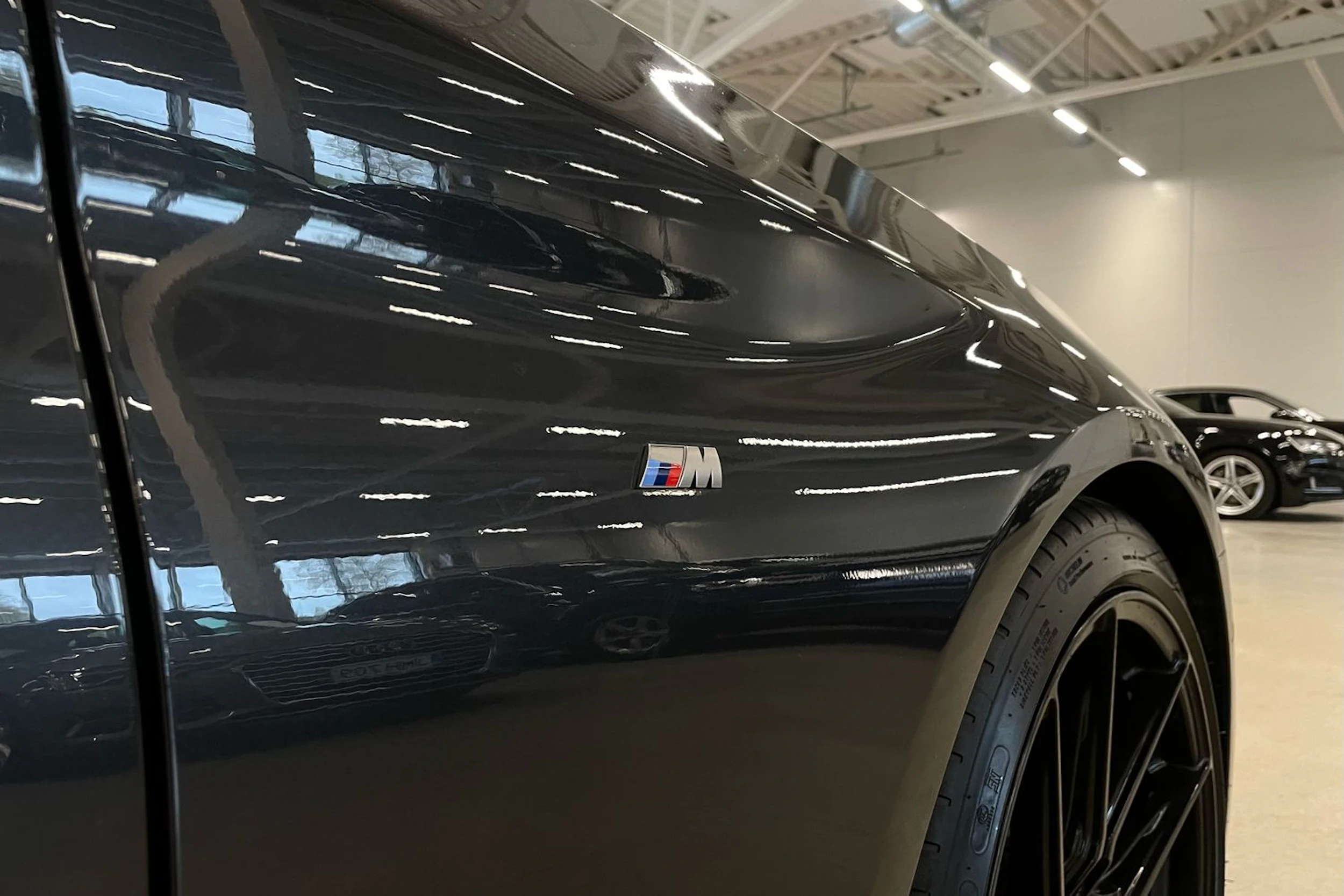 harmaa BMW M550i 2017 kuva 35.