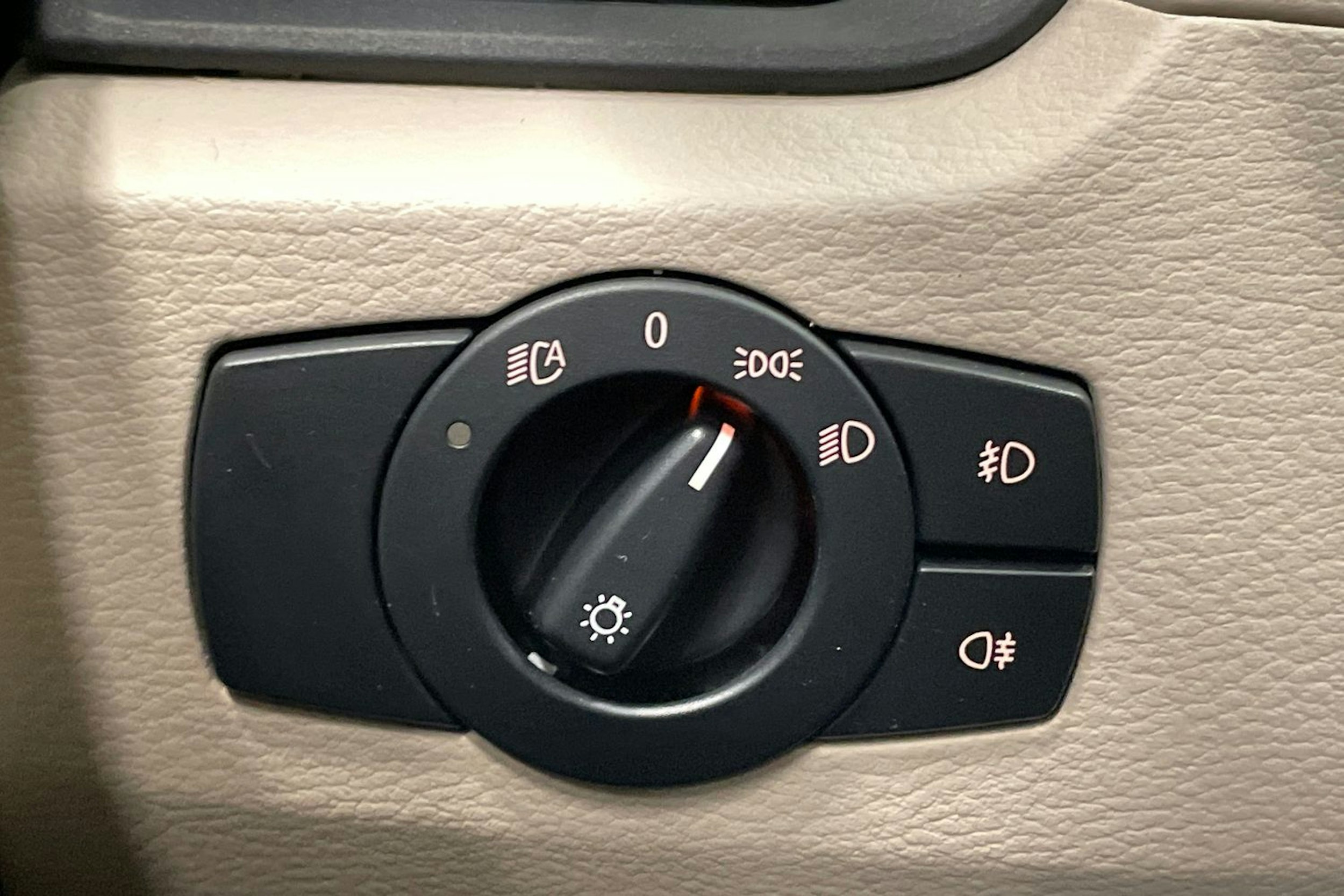 sininen BMW X1 2009 kuva 22.