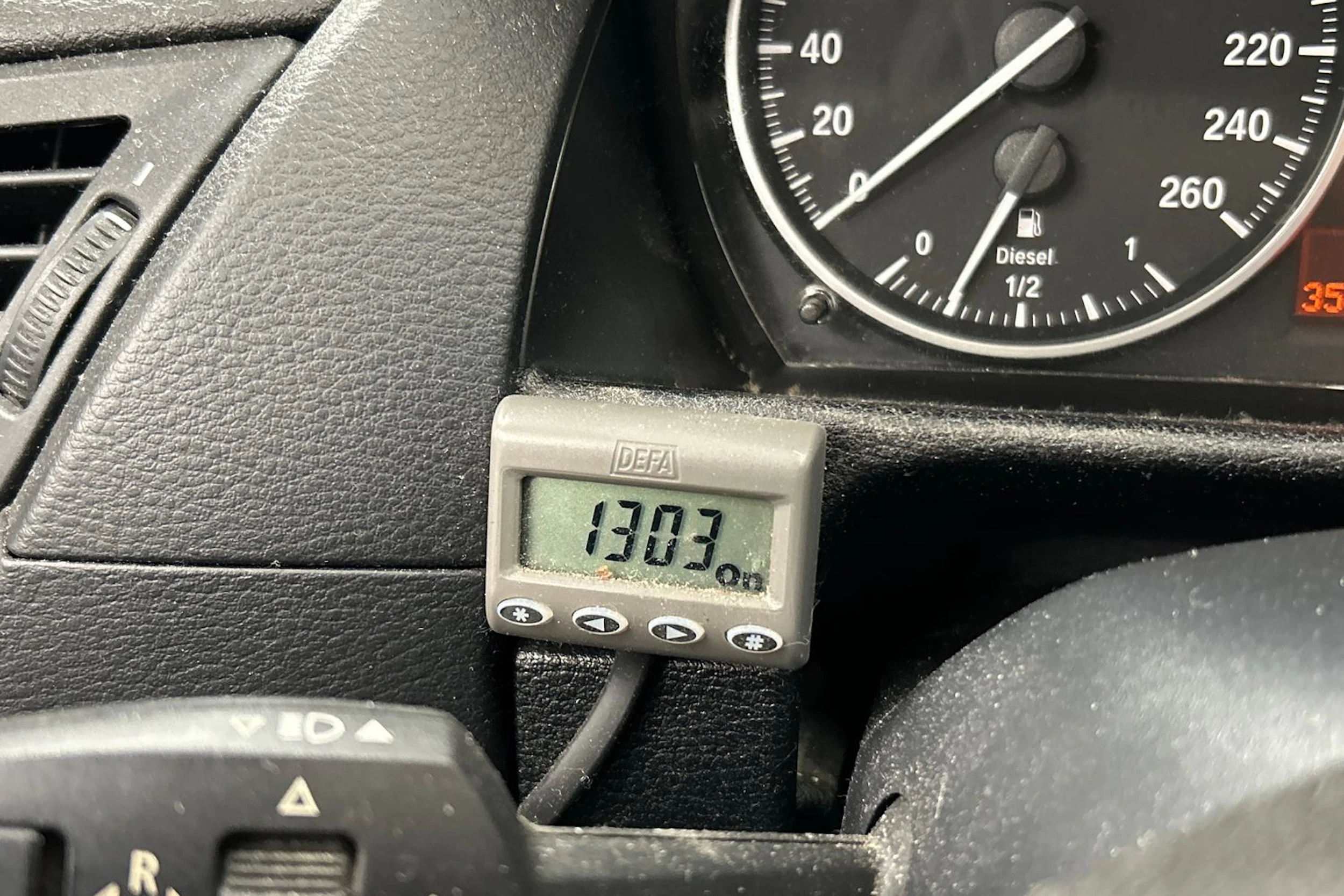 valkoinen BMW X1 2010 kuva 14.