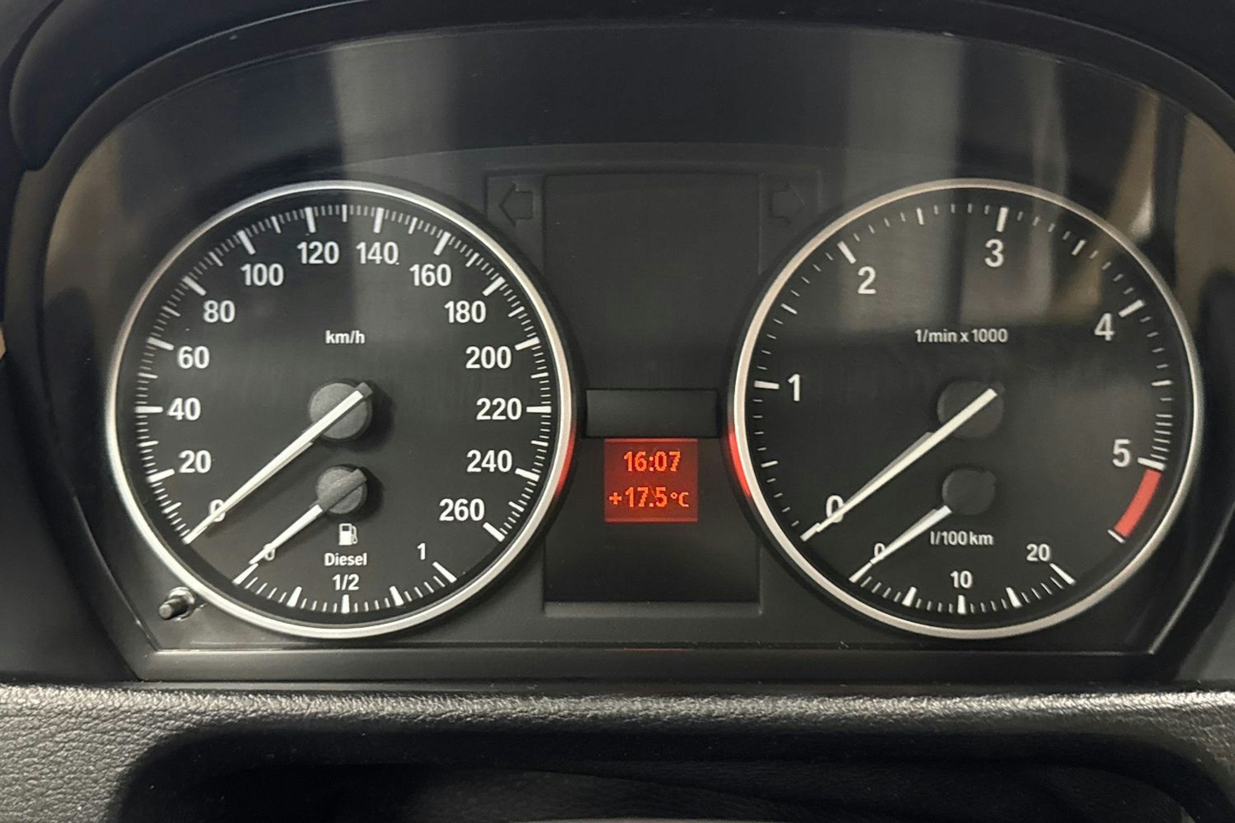 musta BMW X1 2010 kuva 15.