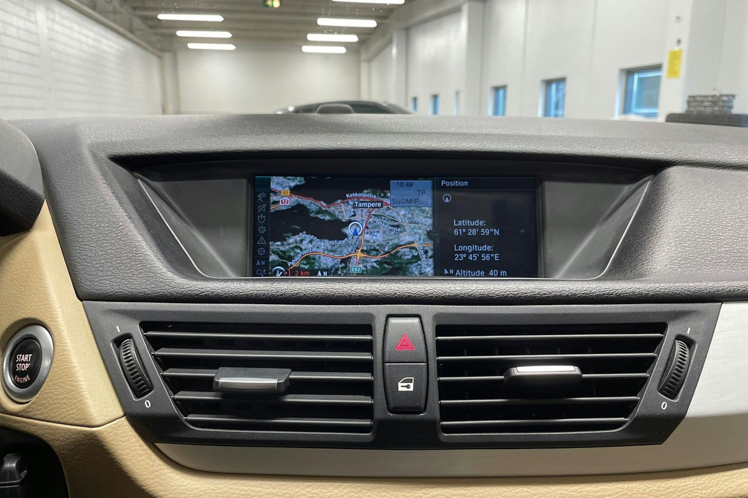 ruskea (beige) BMW X1 2010 kuva 17.