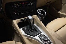 ruskea (beige) BMW X1 2010 kuva 19.