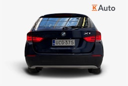 sininen BMW X1 2010 kuva 3.