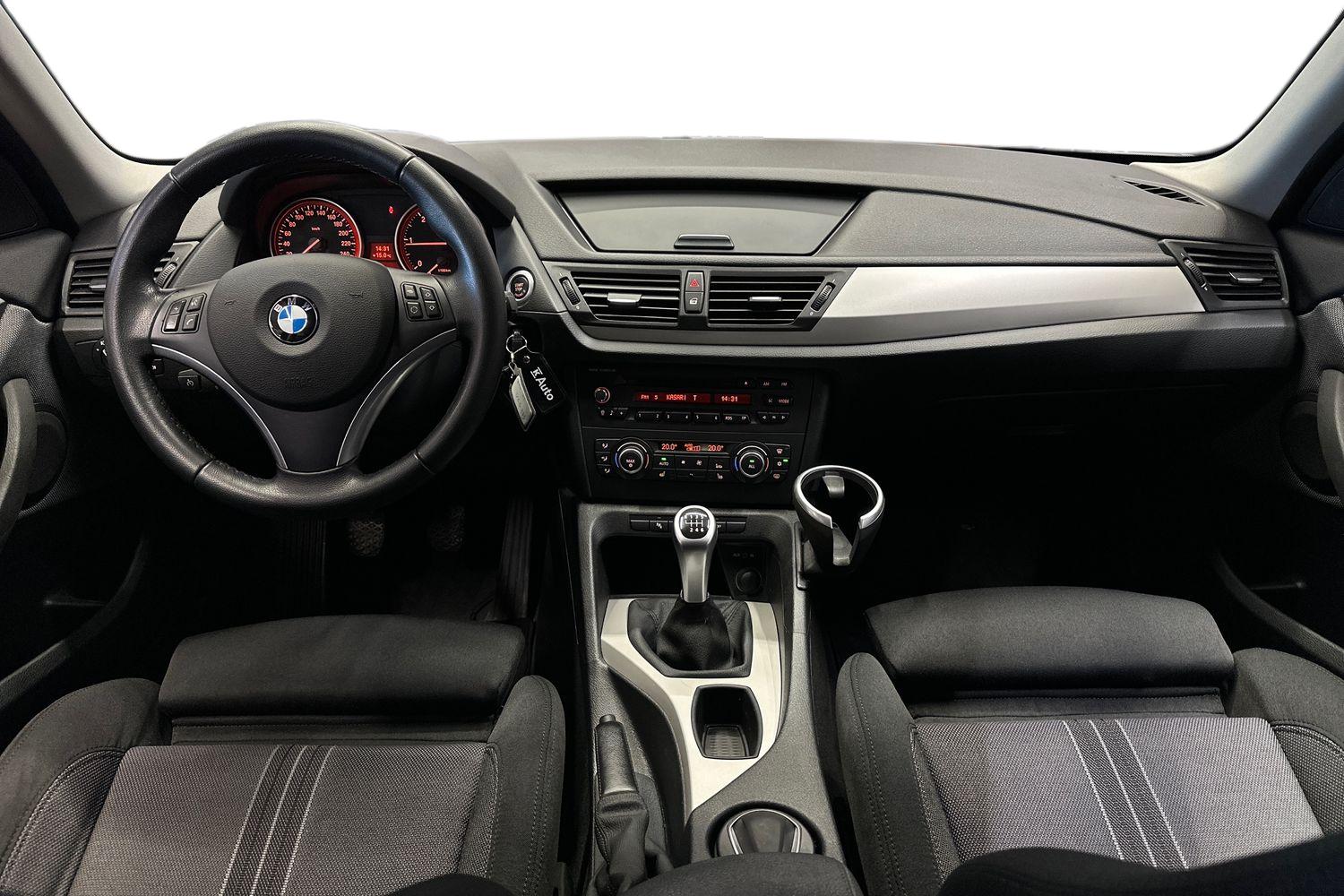 BMW X1 E84 xDrive SAV Business 2010, bild 7/21