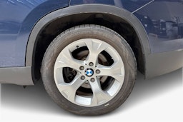 sininen BMW X1 2010 kuva 11.