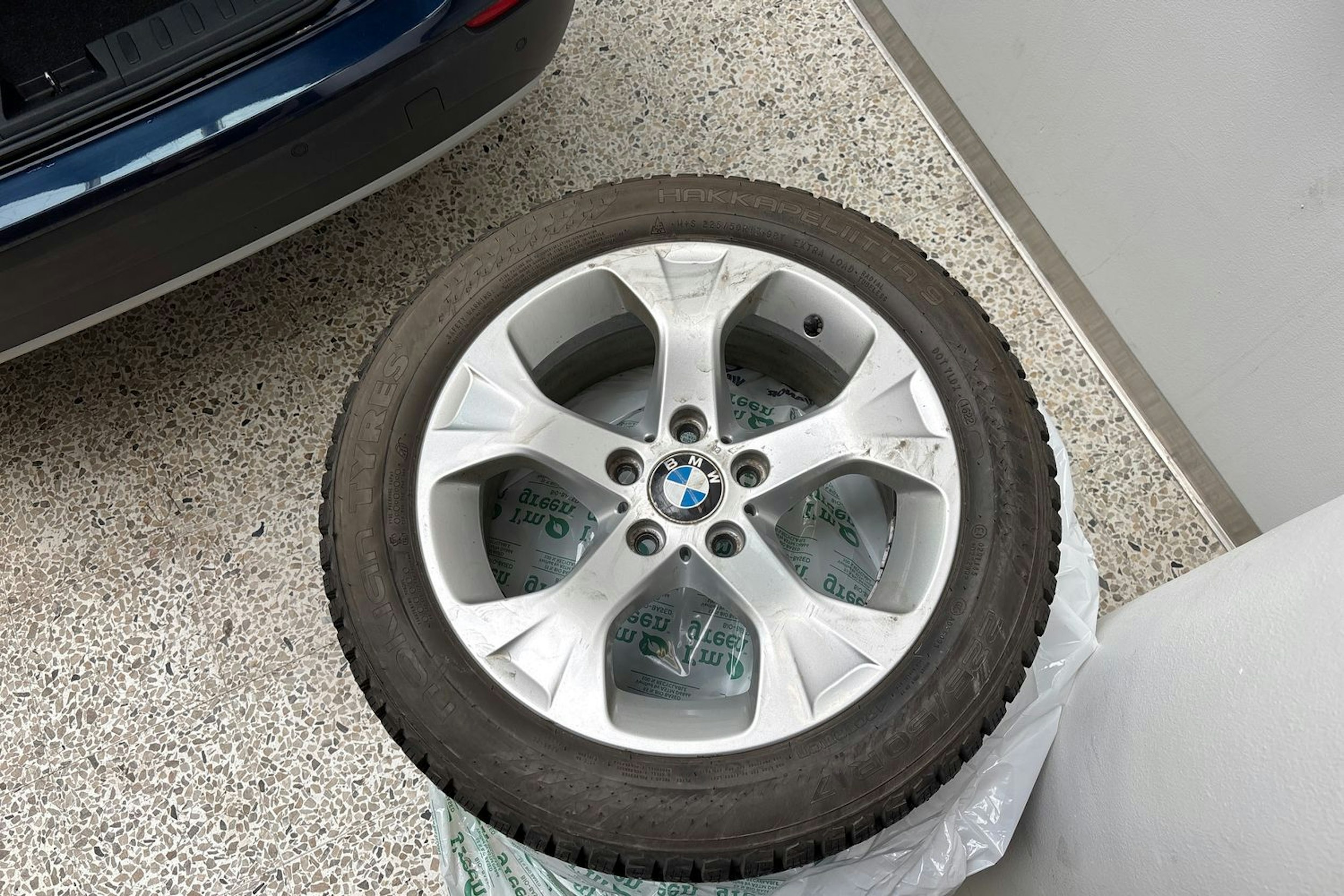 sininen BMW X1 2010 kuva 15.