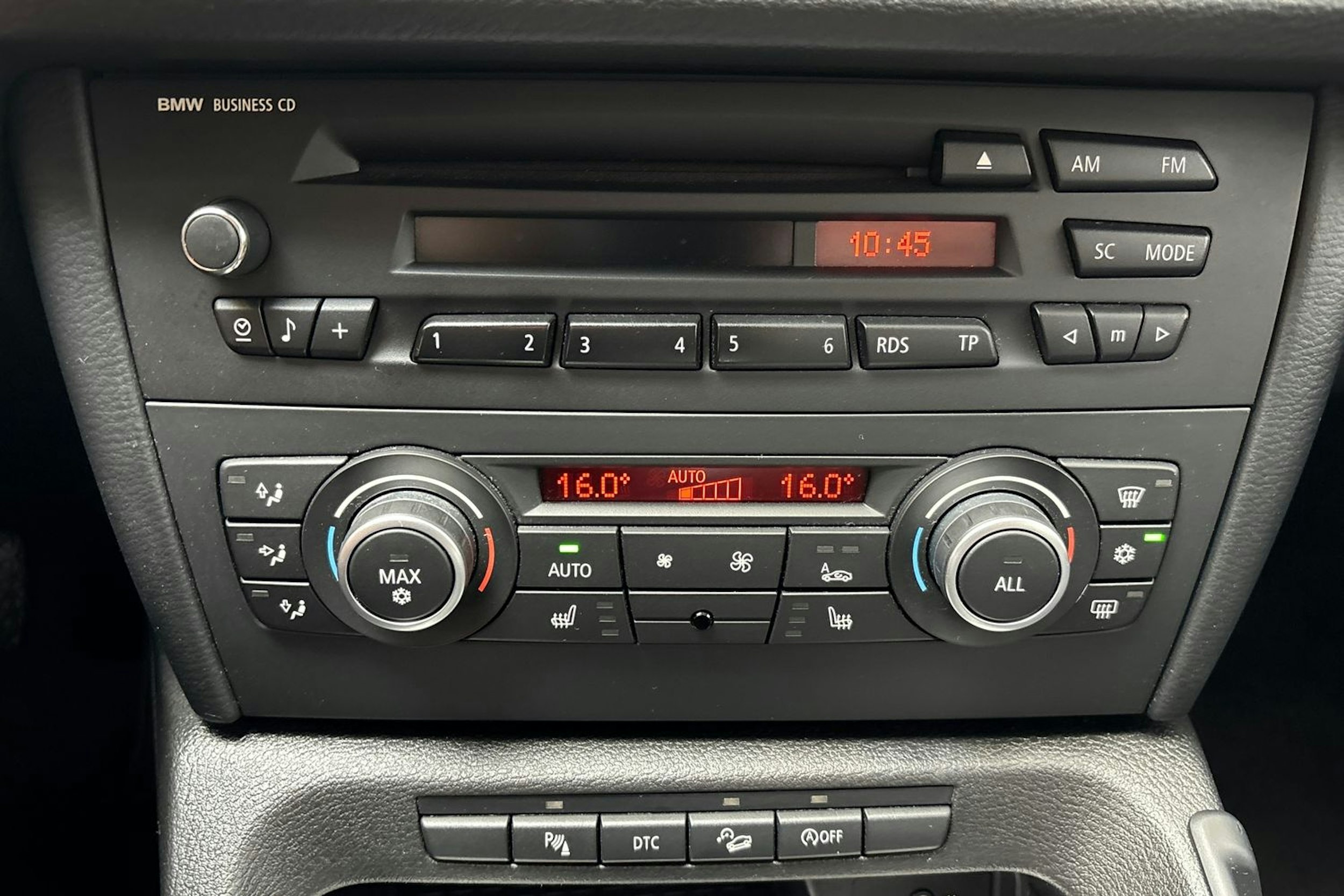 sininen BMW X1 2010 kuva 18.