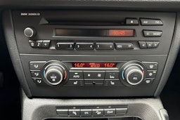 sininen BMW X1 2010 kuva 18.