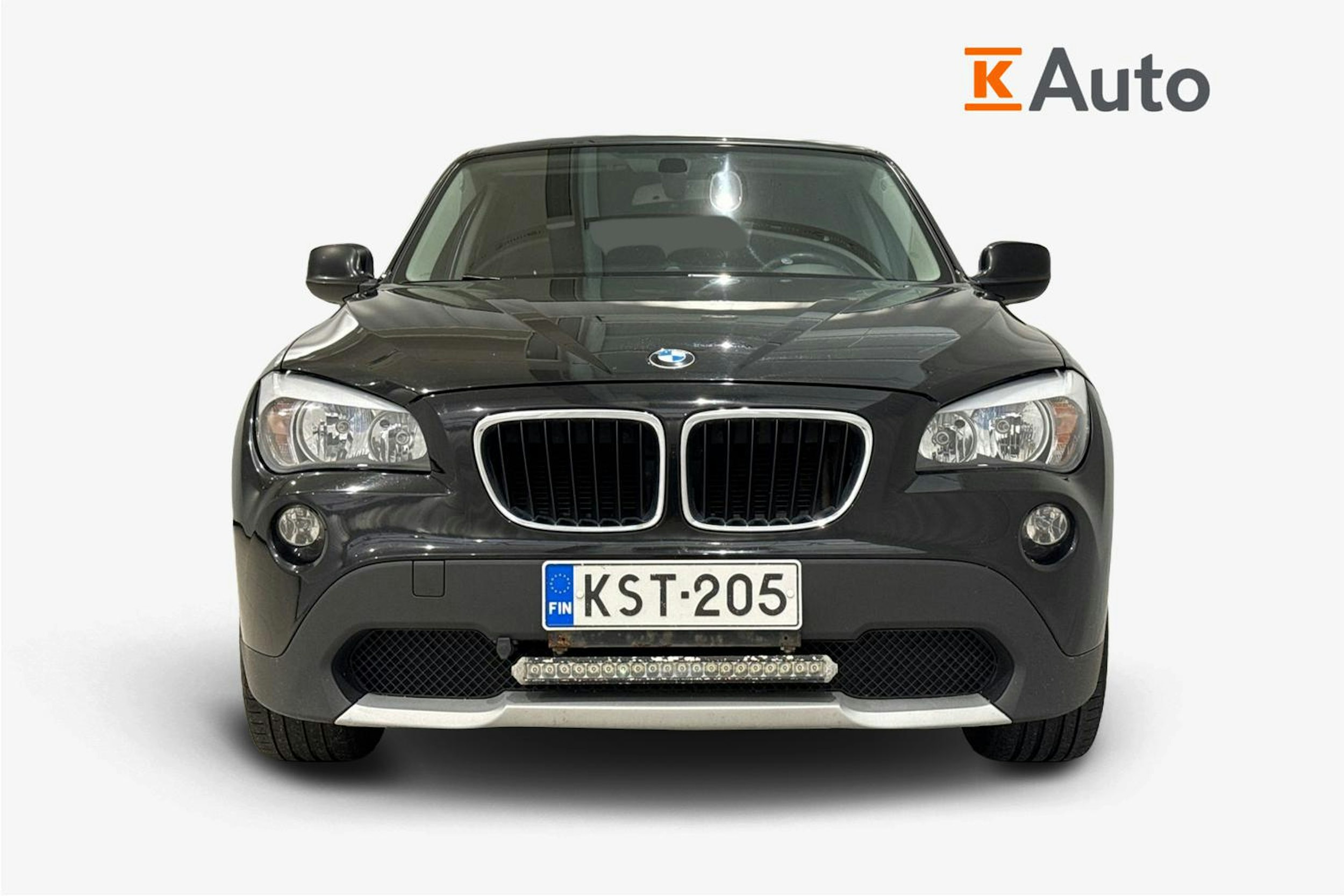 musta BMW X1 2011 kuva 5.