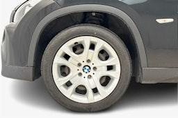 musta BMW X1 2011 kuva 11.