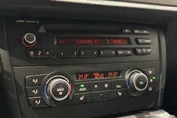 musta BMW X1 2011 kuva 17.