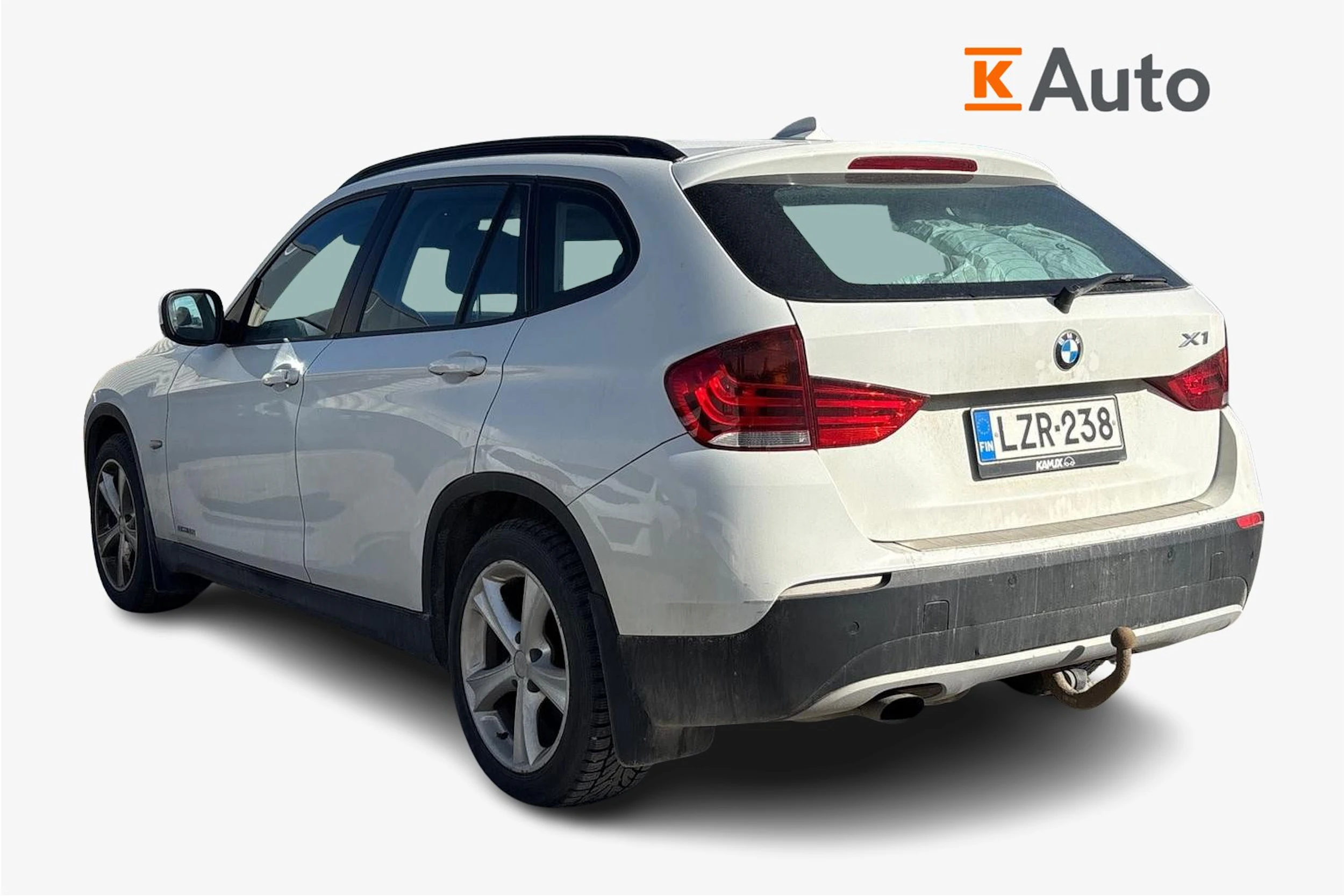 valkoinen BMW X1 2011 kuva 2.