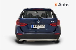 sininen BMW X1 2011 kuva 3.