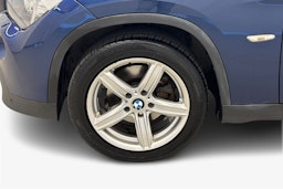 sininen BMW X1 2011 kuva 11.