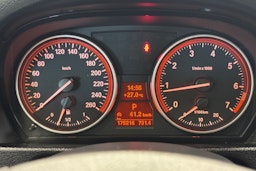 sininen BMW X1 2011 kuva 15.