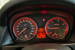 valkoinen BMW X1 2012 kuva 18.