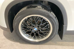 valkoinen BMW X1 2012 kuva 10.