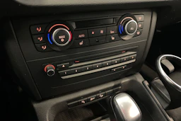 valkoinen BMW X1 2012 kuva 14.