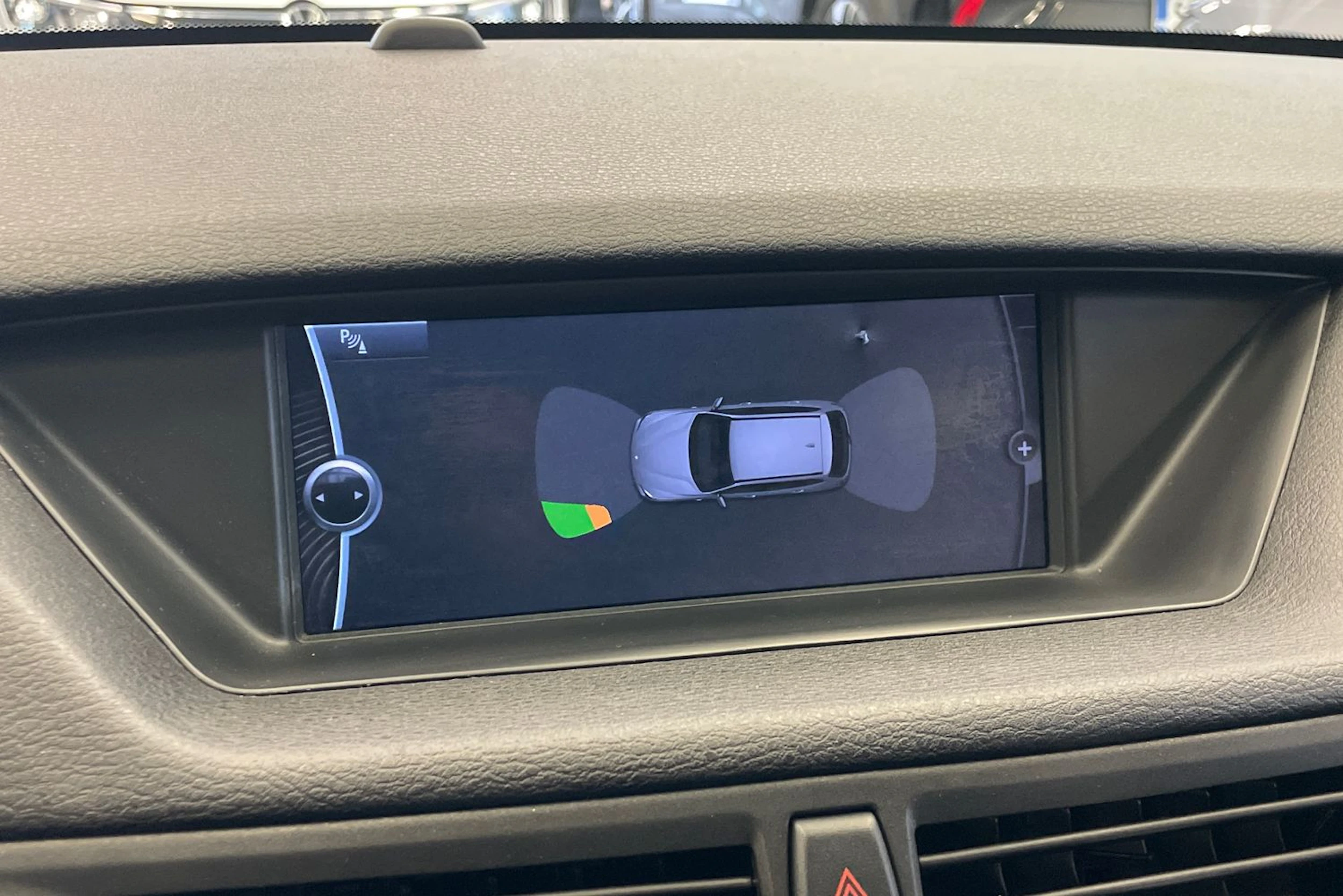 valkoinen BMW X1 2012 kuva 20.