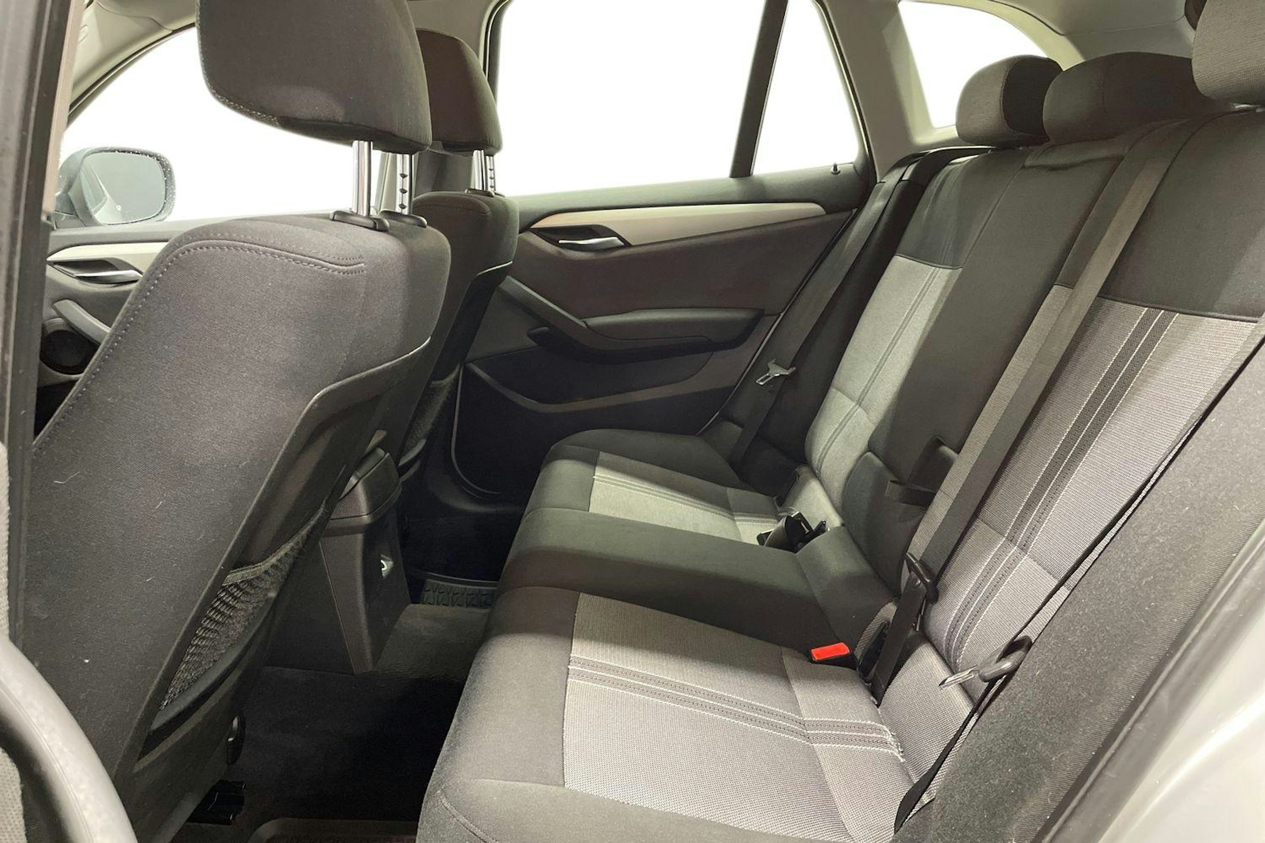 Harmaa BMW X1 2012 kuva 10.