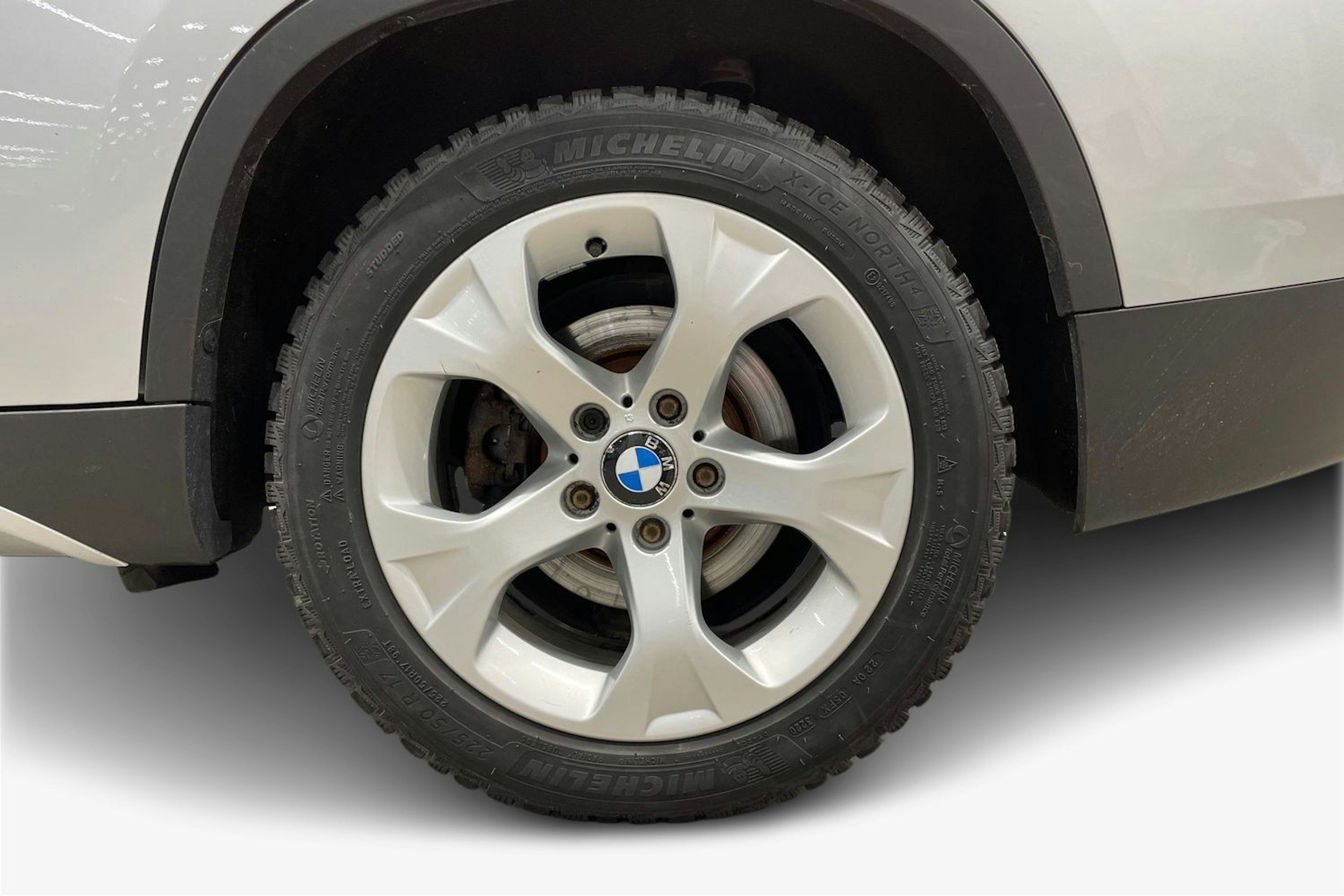 Harmaa BMW X1 2012 kuva 11.